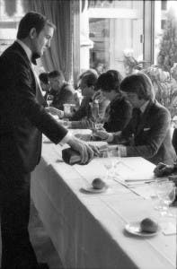 Wine pouring at the Judgment of Paris