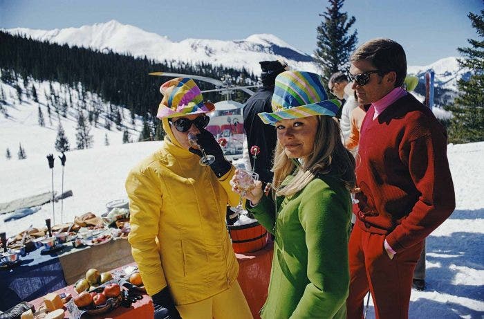 Apres ski drinks at Snowmass Colorado